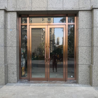 高新区某小区活动中心门